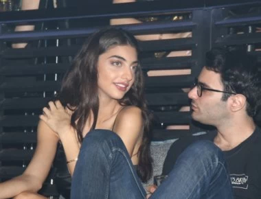 Ειρήνη Καζαριάν και Ιαν Στρατής σε τρυφερά τετ-α-τετ σε βραδινή έξοδo (φωτο)